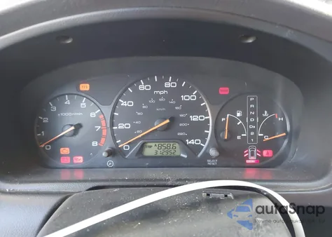 2002 Honda Odyssey Ex z USA, uszkodzony, nr VIN 5FNRL186328015965